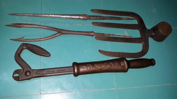 ขายคีมถอนตะปูBAHCO MADE IN SWEDEN. มือสองสภาพดี ขายคีมถอนตะปูBAHCO MADE IN SWEDEN. มือสองสภาพดี