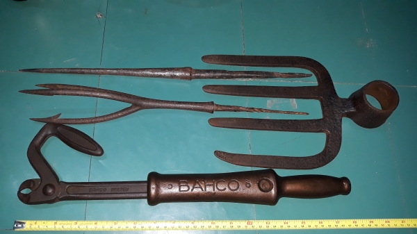 ขายคีมถอนตะปูBAHCO MADE IN SWEDEN. มือสองสภาพดี ขายคีมถอนตะปูBAHCO MADE IN SWEDEN. มือสองสภาพดี