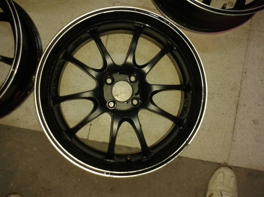 ขอบ17นิ้ว4รู100 ชุดนี้สมบูรณ์ พร้อมใช้ ราคา 3900 บาท ขอบ17นิ้ว4รู100 ชุดนี้สมบูรณ์ พร้อมใช้ ราคา 3900 บาท