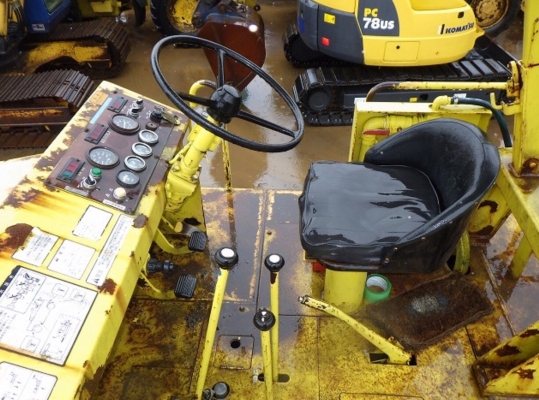 รถบด 7 ล้อยาง KANTO PW20WA เครื่อง ISUZU 6BG1 FROM JAPAN สนใจติดต่อ 063-9316985 ID LINE : 0639316985 ครับ