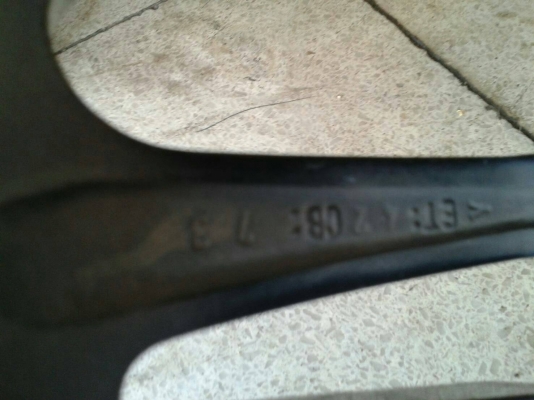 ขอบ17นิ้ว4100/114 ชุดนี้สมบูรณ์พร้อมใช้ ราคา 3900 บาท ขอบ17นิ้ว4100/114 ชุดนี้สมบูรณ์พร้อมใช้ ราคา 3900 บาท