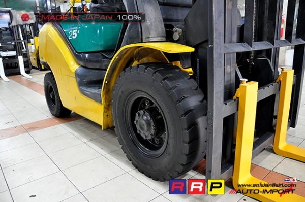 ขายรถโฟล์คลิฟท์มือสอง KOMATSU รุ่น FD25T-15-580319 นำเข้าไม่เคยใช้งานในไทย ขายรถโฟล์คลิฟท์มือสอง KOMATSU รุ่น FD25T-15-580319 นำเข้าไม่เคยใช้งานในไทย