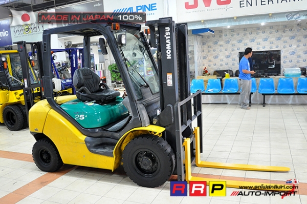 ขายรถโฟล์คลิฟท์มือสอง KOMATSU รุ่น FD25T-15-580319 นำเข้าไม่เคยใช้งานในไทย ขายรถโฟล์คลิฟท์มือสอง KOMATSU รุ่น FD25T-15-580319 นำเข้าไม่เคยใช้งานในไทย