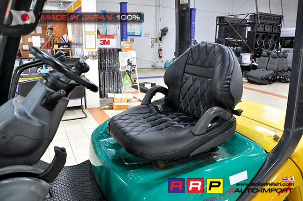 ขายรถโฟล์คลิฟท์มือสอง KOMATSU รุ่น FD25T-15-580319 นำเข้าไม่เคยใช้งานในไทย ขายรถโฟล์คลิฟท์มือสอง KOMATSU รุ่น FD25T-15-580319 นำเข้าไม่เคยใช้งานในไทย