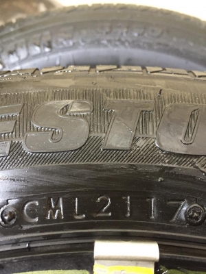 ขายยางป้ายแดง BRIDGESTONE B250 175-65-15 ปี17 ชุดละ 5,500 บาท