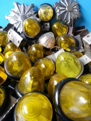 ขายไฟแก้วโทร0631903017