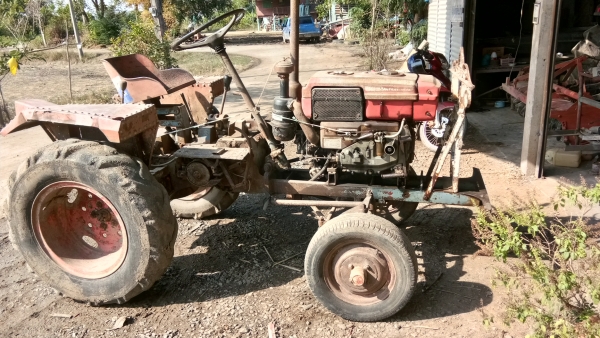 ขายเครื่องพร้อมโครงเครื่อง.ER.1500.โครงลือไกล4เกรียเดินน้า4เกรียถอยหลังขายตามสภาพ.ครับ