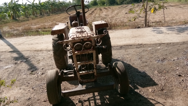 ขายเครื่องพร้อมโครงเครื่อง.ER.1500.โครงลือไกล4เกรียเดินน้า4เกรียถอยหลังขายตามสภาพ.ครับ