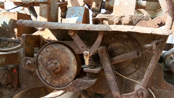 ขายเครื่องพร้อมโครงเครื่อง.ER.1500.โครงลือไกล4เกรียเดินน้า4เกรียถอยหลังขายตามสภาพ.ครับ