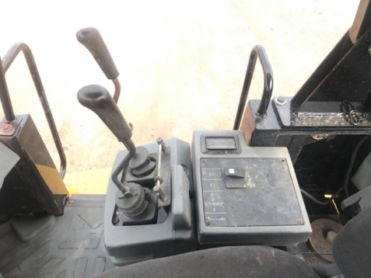 ขายรถตักล้อยาง CAT 910G (เทียบเท่า WA100) รถนอกนำเข้าเองจากญี่ปุ่น สภาพสวยพร้อมใช้งาน มีVDOการทำงานครับ ขายรถตักล้อยาง CAT 910G (เทียบเท่า WA100) รถนอกนำเข้าเองจากญี่ปุ่น สภาพสวยพร้อมใช้งาน มีVDOการทำงานครับ