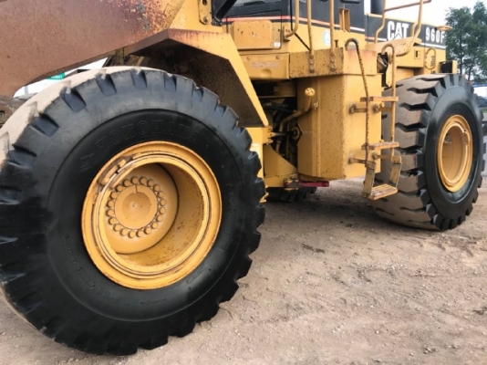 ขายรถตักล้อยาง CAT 960F รถนอกนำเข้าเองจากญี่ปุ่น สภาพสวยพร้อมใช้งาน มีVDOการทำงานครับ ขายรถตักล้อยาง CAT 960F รถนอกนำเข้าเองจากญี่ปุ่น สภาพสวยพร้อมใช้งาน มีVDOการทำงานครับ
