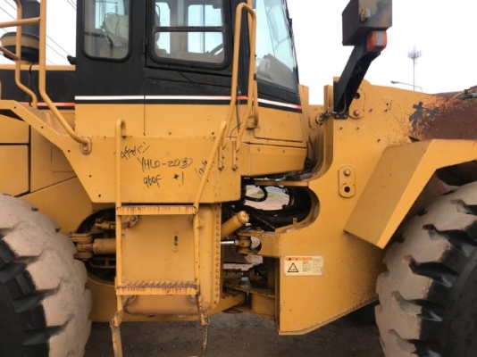 ขายรถตักล้อยาง CAT 960F รถนอกนำเข้าเองจากญี่ปุ่น สภาพสวยพร้อมใช้งาน มีVDOการทำงานครับ ขายรถตักล้อยาง CAT 960F รถนอกนำเข้าเองจากญี่ปุ่น สภาพสวยพร้อมใช้งาน มีVDOการทำงานครับ