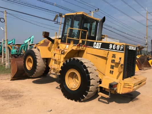 ขายรถตักล้อยาง CAT 960F รถนอกนำเข้าเองจากญี่ปุ่น สภาพสวยพร้อมใช้งาน มีVDOการทำงานครับ ขายรถตักล้อยาง CAT 960F รถนอกนำเข้าเองจากญี่ปุ่น สภาพสวยพร้อมใช้งาน มีVDOการทำงานครับ