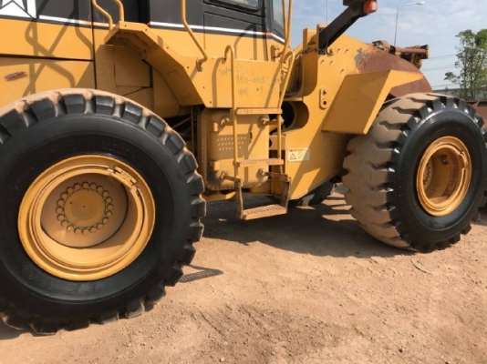 ขายรถตักล้อยาง CAT 960F รถนอกนำเข้าเองจากญี่ปุ่น สภาพสวยพร้อมใช้งาน มีVDOการทำงานครับ ขายรถตักล้อยาง CAT 960F รถนอกนำเข้าเองจากญี่ปุ่น สภาพสวยพร้อมใช้งาน มีVDOการทำงานครับ