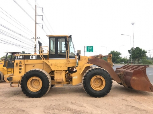 ขายรถตักล้อยาง CAT 960F รถนอกนำเข้าเองจากญี่ปุ่น สภาพสวยพร้อมใช้งาน มีVDOการทำงานครับ ขายรถตักล้อยาง CAT 960F รถนอกนำเข้าเองจากญี่ปุ่น สภาพสวยพร้อมใช้งาน มีVDOการทำงานครับ