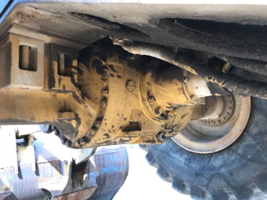 ขายรถตักล้อยาง CAT 960F รถนอกนำเข้าเองจากญี่ปุ่น สภาพสวยพร้อมใช้งาน มีVDOการทำงานครับ ขายรถตักล้อยาง CAT 960F รถนอกนำเข้าเองจากญี่ปุ่น สภาพสวยพร้อมใช้งาน มีVDOการทำงานครับ