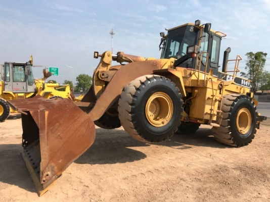 ขายรถตักล้อยาง CAT 960F รถนอกนำเข้าเองจากญี่ปุ่น สภาพสวยพร้อมใช้งาน มีVDOการทำงานครับ ขายรถตักล้อยาง CAT 960F รถนอกนำเข้าเองจากญี่ปุ่น สภาพสวยพร้อมใช้งาน มีVDOการทำงานครับ