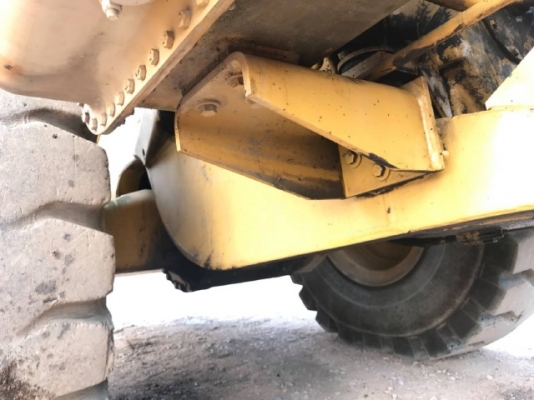 ขายรถตักล้อยาง CAT 960F รถนอกนำเข้าเองจากญี่ปุ่น สภาพสวยพร้อมใช้งาน มีVDOการทำงานครับ ขายรถตักล้อยาง CAT 960F รถนอกนำเข้าเองจากญี่ปุ่น สภาพสวยพร้อมใช้งาน มีVDOการทำงานครับ