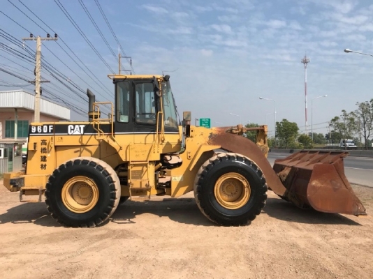 ขายรถตักล้อยาง CAT 960F รถนอกนำเข้าเองจากญี่ปุ่น สภาพสวยพร้อมใช้งาน มีVDOการทำงานครับ ขายรถตักล้อยาง CAT 960F รถนอกนำเข้าเองจากญี่ปุ่น สภาพสวยพร้อมใช้งาน มีVDOการทำงานครับ