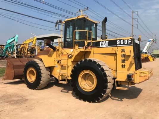 ขายรถตักล้อยาง CAT 960F รถนอกนำเข้าเองจากญี่ปุ่น สภาพสวยพร้อมใช้งาน มีVDOการทำงานครับ ขายรถตักล้อยาง CAT 960F รถนอกนำเข้าเองจากญี่ปุ่น สภาพสวยพร้อมใช้งาน มีVDOการทำงานครับ