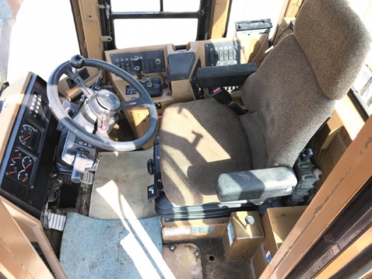 ขายรถตักล้อยาง CAT 960F รถนอกนำเข้าเองจากญี่ปุ่น สภาพสวยพร้อมใช้งาน มีVDOการทำงานครับ ขายรถตักล้อยาง CAT 960F รถนอกนำเข้าเองจากญี่ปุ่น สภาพสวยพร้อมใช้งาน มีVDOการทำงานครับ