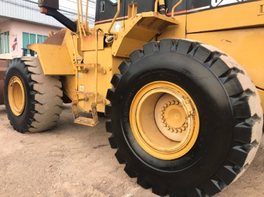ขายรถตักล้อยาง CAT 960F รถนอกนำเข้าเองจากญี่ปุ่น สภาพสวยพร้อมใช้งาน มีVDOการทำงานครับ ขายรถตักล้อยาง CAT 960F รถนอกนำเข้าเองจากญี่ปุ่น สภาพสวยพร้อมใช้งาน มีVDOการทำงานครับ