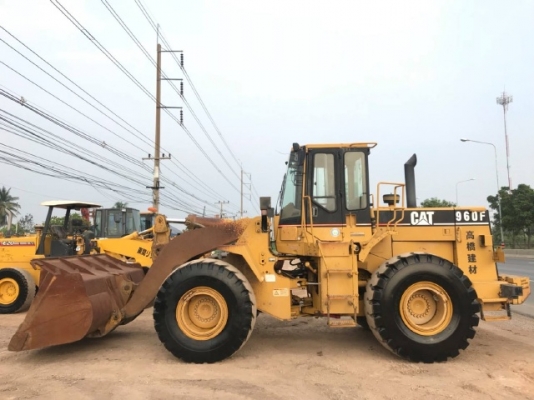 ขายรถตักล้อยาง CAT 960F รถนอกนำเข้าเองจากญี่ปุ่น สภาพสวยพร้อมใช้งาน มีVDOการทำงานครับ ขายรถตักล้อยาง CAT 960F รถนอกนำเข้าเองจากญี่ปุ่น สภาพสวยพร้อมใช้งาน มีVDOการทำงานครับ