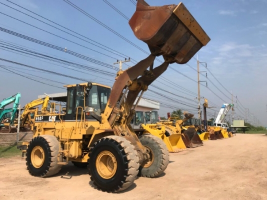 ขายรถตักล้อยาง CAT 960F รถนอกนำเข้าเองจากญี่ปุ่น สภาพสวยพร้อมใช้งาน มีVDOการทำงานครับ ขายรถตักล้อยาง CAT 960F รถนอกนำเข้าเองจากญี่ปุ่น สภาพสวยพร้อมใช้งาน มีVDOการทำงานครับ