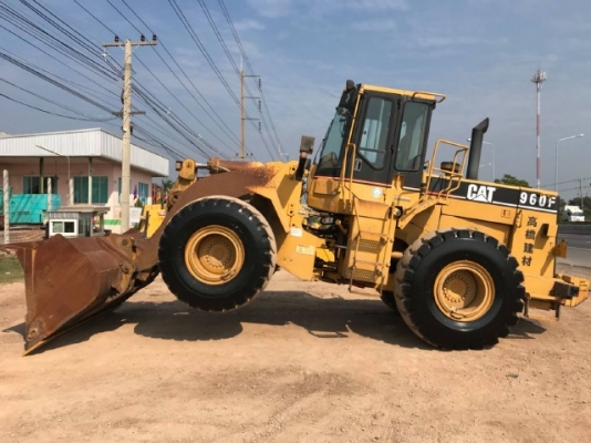 ขายรถตักล้อยาง CAT 960F รถนอกนำเข้าเองจากญี่ปุ่น สภาพสวยพร้อมใช้งาน มีVDOการทำงานครับ ขายรถตักล้อยาง CAT 960F รถนอกนำเข้าเองจากญี่ปุ่น สภาพสวยพร้อมใช้งาน มีVDOการทำงานครับ