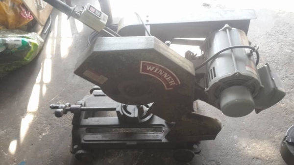 แท่นตัดไฟเบอร์ winner 16" มิตซู 3 HP ไฟบ้าน สภาพดี 10000 บาท