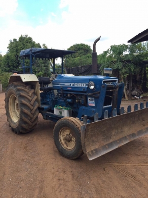 FORD77T-3 รถสวยมาก อุปกรณ์ดันหน้า ผาน3. รถพร้อมใช้