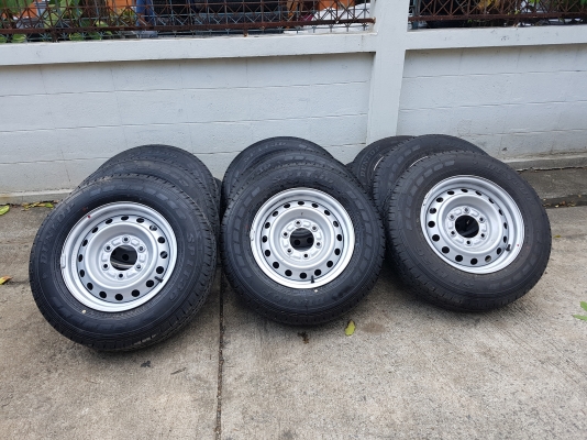 กะทะขอบ 15พร้อมยางป้ายแดงปี17