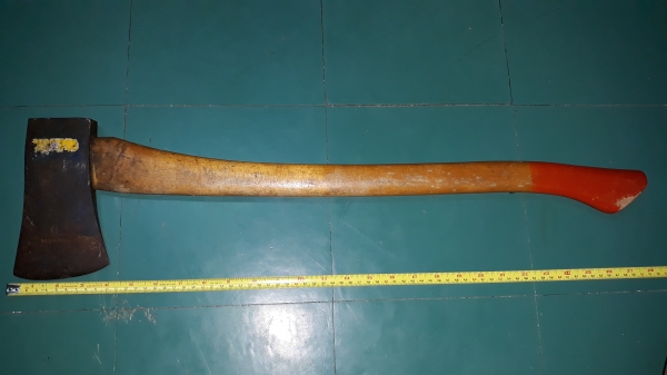 ขายขวานตราเสือสวีเดน2 3/4ปอน MADE IN SWEDEN. รุ่นเก่านำเข้าจากยุโรป ขายขวานตราเสือสวีเดน2 3/4ปอน MADE IN SWEDEN. รุ่นเก่านำเข้าจากยุโรป