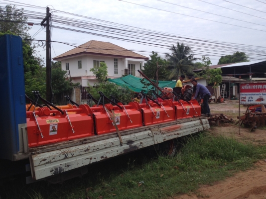 โรตารี่มือ1 จอบหมุนมือ1 ทนๆครับ โรตารี่มือ1 จอบหมุนมือ1 ทนๆครับ