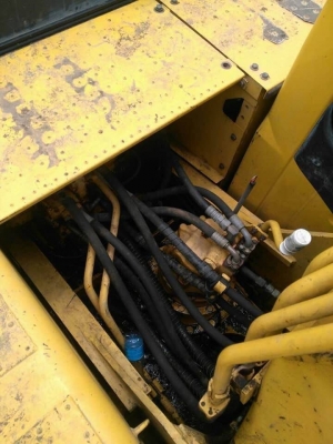 ขาย 1,390,000 บาท KOMATSU PC200-8 ทำงาน 1x,xxx บาท เครื่องดี ปั้มเดิมแรง โช่หนา เอวแน่น ไฟฟ้าครบ เอกสารเล่มทะเบียน   รถอยู่ จ.ยโสธร โทร 0610710295