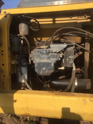 ขาย 1,390,000 บาท KOMATSU PC200-8 ทำงาน 1x,xxx บาท เครื่องดี ปั้มเดิมแรง โช่หนา เอวแน่น ไฟฟ้าครบ เอกสารเล่มทะเบียน   รถอยู่ จ.ยโสธร โทร 0610710295