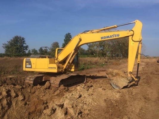ขาย 1,390,000 บาท KOMATSU PC200-8 ทำงาน 1x,xxx บาท เครื่องดี ปั้มเดิมแรง โช่หนา เอวแน่น ไฟฟ้าครบ เอกสารเล่มทะเบียน   รถอยู่ จ.ยโสธร โทร 0610710295