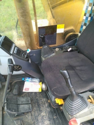 ขาย 1,390,000 บาท KOMATSU PC200-8 ทำงาน 1x,xxx บาท เครื่องดี ปั้มเดิมแรง โช่หนา เอวแน่น ไฟฟ้าครบ เอกสารเล่มทะเบียน   รถอยู่ จ.ยโสธร โทร 0610710295