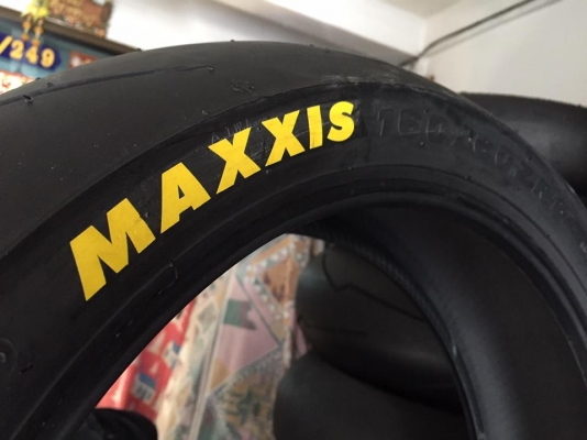 สิ้นสุดการรอคอย ยางใหม่บิ๊กไบค์ Maxxis supermaxx diamond ราคาไทยแลนด์