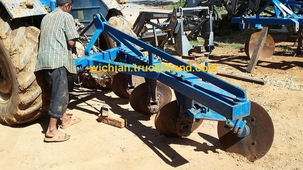 ขายแล้วกลางอากาศ ขอบคุณนายกอ๋ามากครับ ให้ลูกน้องขับรถมาใส่เลยครับ หางไถ3จาน ไคเฮงหลีจักรกล รุ่นยอดนิยม สภาพสวยเดิม ขายแล้วกลางอากาศ ขอบคุณนายกอ๋ามากครับ ให้ลูกน้องขับรถมาใส่เลยครับ หางไถ3จาน ไคเฮงหลีจักรกล รุ่นยอดนิยม สภาพสวยเดิม