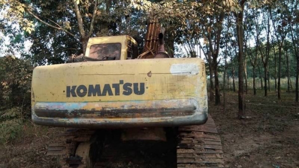 ขายดาว์น 265,000 บาท KOMATSU PC200-6 เครื่อง KOMATSU 6D95L-Turbo แรงดี ปั้มแรง โช่หน่า เอวแน่น ไฟฟ้าตัด (กล่อง-จอ อยู่) เอกสารเล่มทะเบียน  หมายเหตุ.(ต้องเปลียนสัญญา. )       คงเหลือ 15 งวด x 25,000 บาท =375,000 บาท  รถอยู่ จ.ขอนแก่น โทร 0610710295