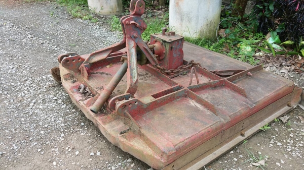 ฟอร์ด 6600 เล่มพร้อม อุปกรณ์ ใบมีด จานสาม ที่ตัดหญ้า พร้อมใช้งาน ราคาต่อรองได้ 0872976734