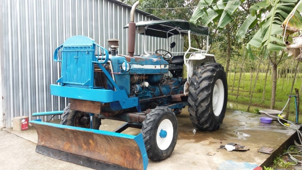 ฟอร์ด 6600 เล่มพร้อม อุปกรณ์ ใบมีด จานสาม ที่ตัดหญ้า พร้อมใช้งาน ราคาต่อรองได้ 0872976734