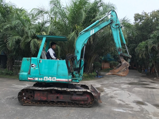 ขายแบคโฮ KUBOTA KH40(pc40) เดิมจากญี่ปุ่นแท้100\% ทำงานสมบูรณ์ทุกระบบ รับรองไม่ผิดหวัง 235,000 เท่านั้น!!