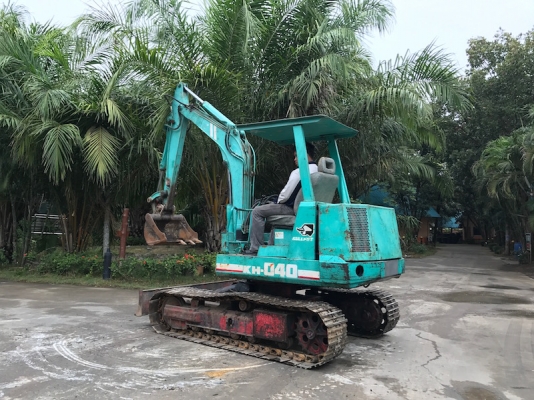 ขายแบคโฮ KUBOTA KH40(pc40) เดิมจากญี่ปุ่นแท้100\% ทำงานสมบูรณ์ทุกระบบ รับรองไม่ผิดหวัง 235,000 เท่านั้น!!