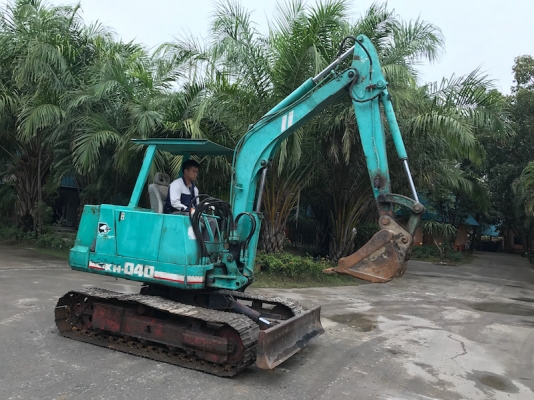 ขายแบคโฮ KUBOTA KH40(pc40) เดิมจากญี่ปุ่นแท้100\% ทำงานสมบูรณ์ทุกระบบ รับรองไม่ผิดหวัง 235,000 เท่านั้น!!