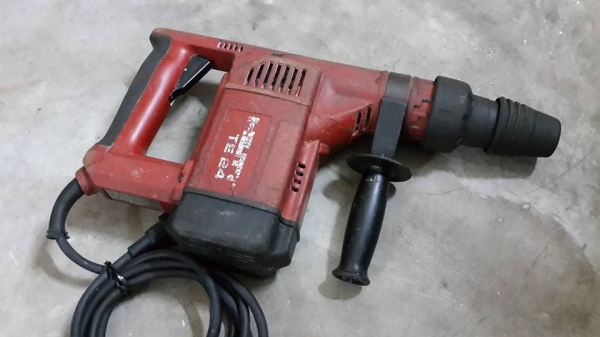 HILTI TE24 สว่านโรตารี่ ยี่ห้อ ฮิลติ รุ่น TE24