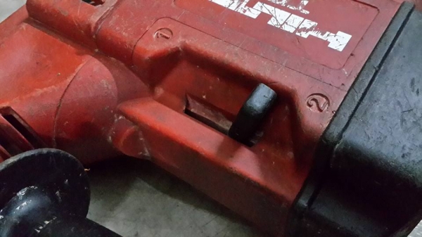 HILTI TE24 สว่านโรตารี่ ยี่ห้อ ฮิลติ รุ่น TE24
