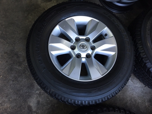 ล้อแม็ก Toyota Revo ขอบ17 พร้อมยาง ยาง Yokohama 265-65-17 ปี 15
