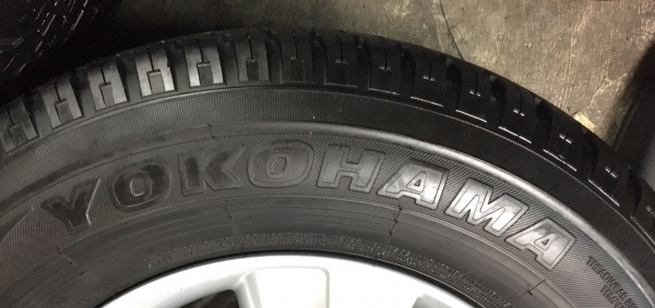 ล้อแม็ก Toyota Revo ขอบ17 พร้อมยาง ยาง Yokohama 265-65-17 ปี 15